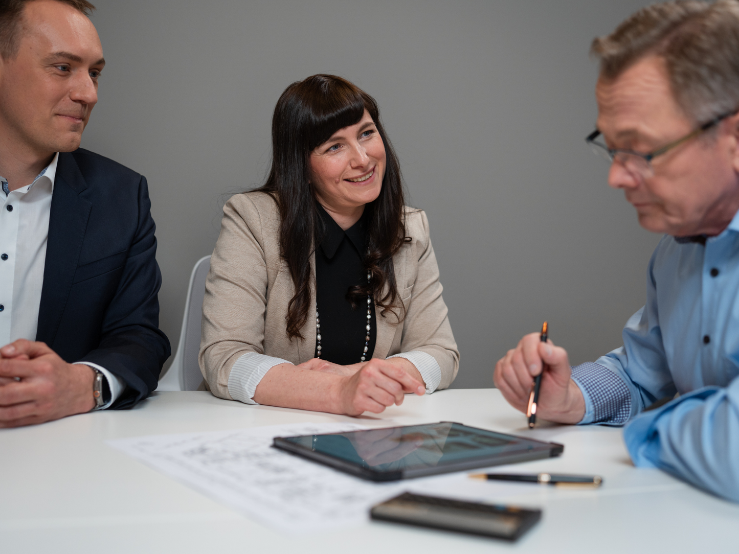 Professionelle Immobilienbewertung in Bautzen – zuverlässig, objektiv und fundiert. Wir ermitteln den Wert Ihrer Immobilie direkt vor Ort und stehen Ihnen mit Erfahrung und Fachwissen zur Seite.